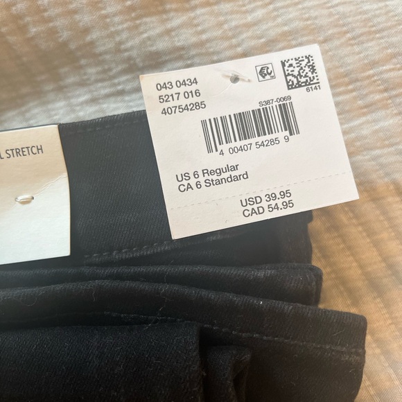 American Eagle Black High Rise Flare Jeans - Picture 3 of 4